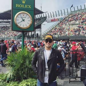 Meet your Posher, Manuel